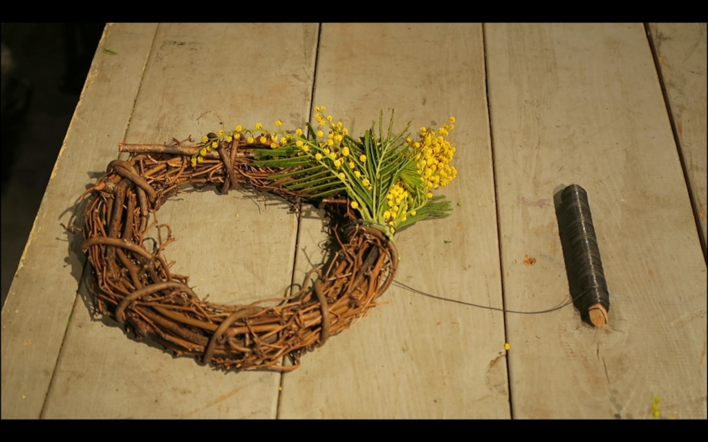 Seasonal Wreath lesson4